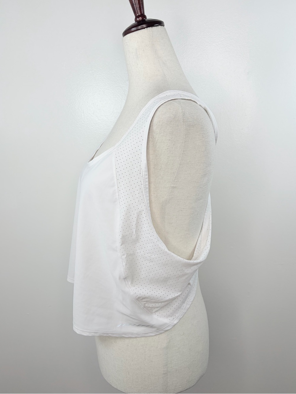 Fabletics Essential Air Crossover Tank Top - Picture 5 of 8